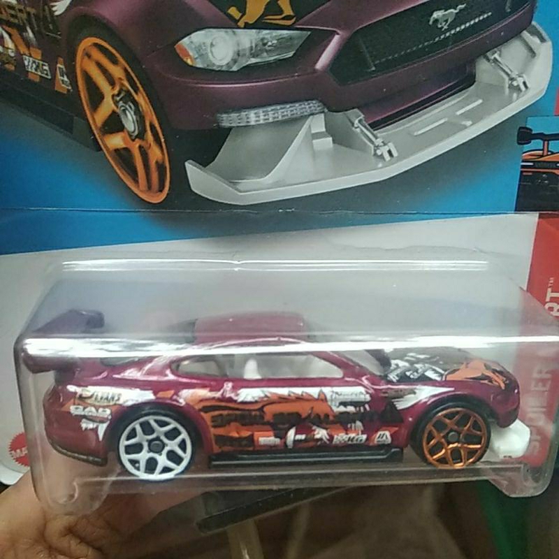 Hotwheels Custom Ford mustang GT