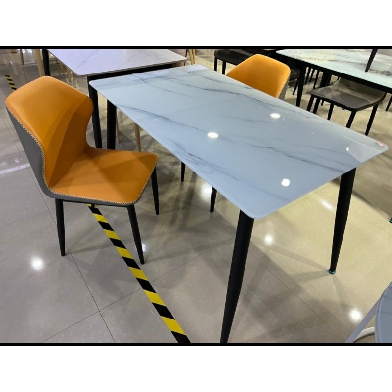 MEJA MAKAN BESI MINIMALIS MURAH