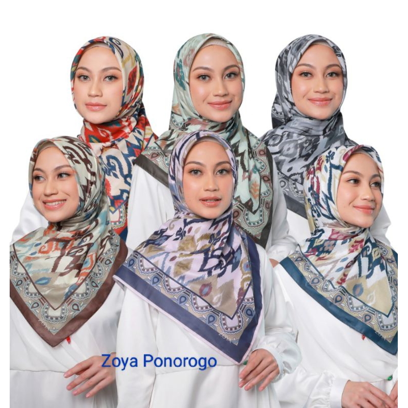 Zoya Kerudung Segi Empat Motif Azadija Scarf