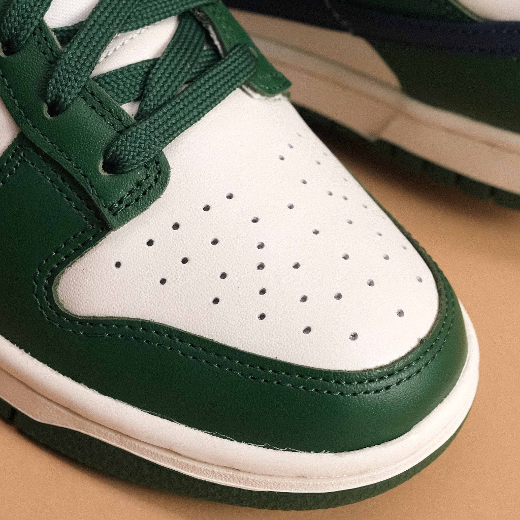 Dunk Low Gorge Green Womens