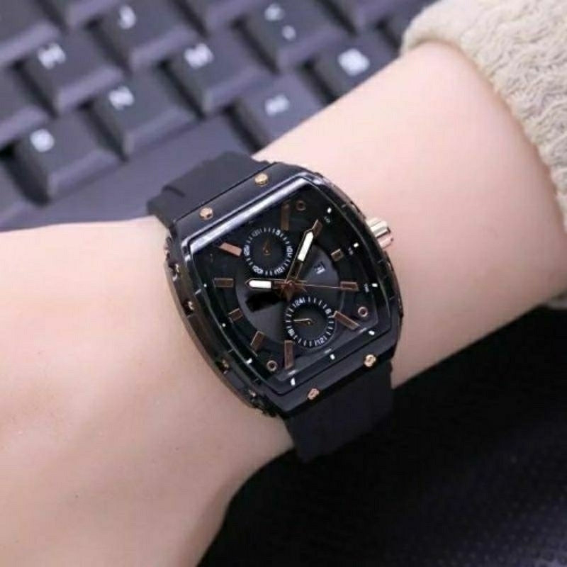C ( C18 ) JAM TANGAN WANITA PREMIUM + TANGGAL AKTIF TALI RUBBER