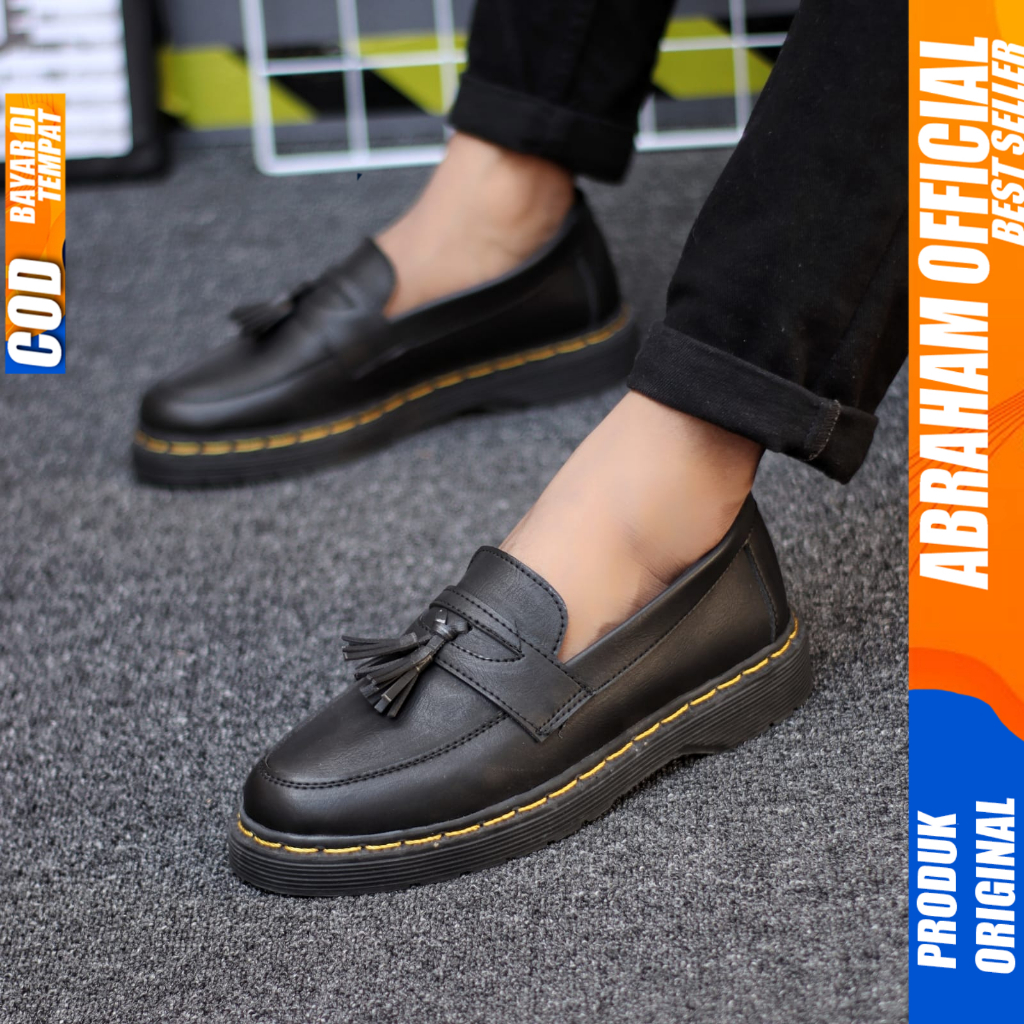 Sepatu Loafers Docmart Formal Pantofel Casual Kerja Hitam Pria