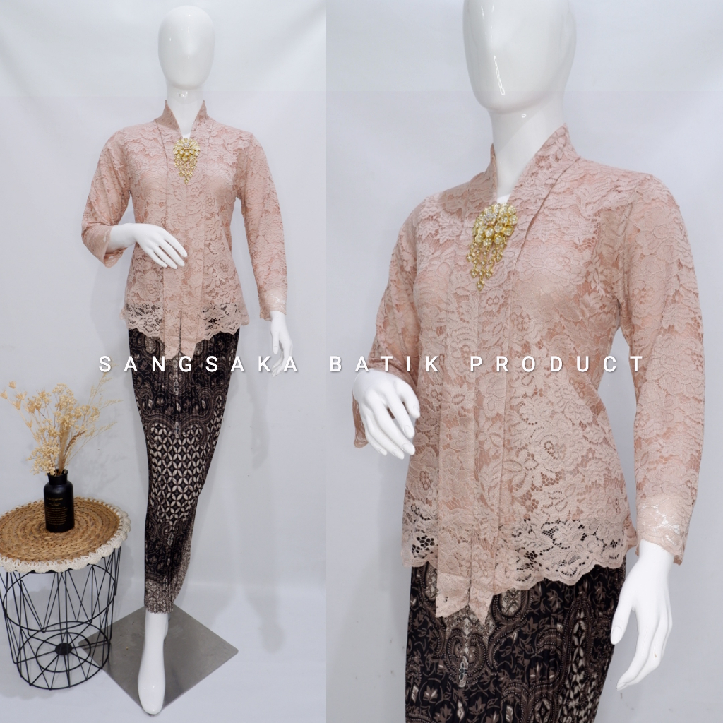 Kebaya Tunik / Kebaya Kartini / Tunik Brokat / Kebaya Modern / Kebaya tile / Kebaya Favorite / Batik Couple