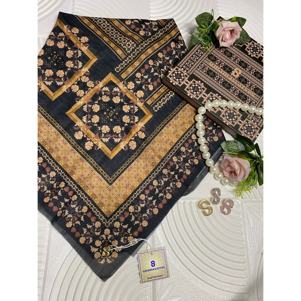 BLACK EDITION UMAMA SCARVES MOTIF TERBARU FREE BROOCH VOAL SEGIEMPAT FREE BOX