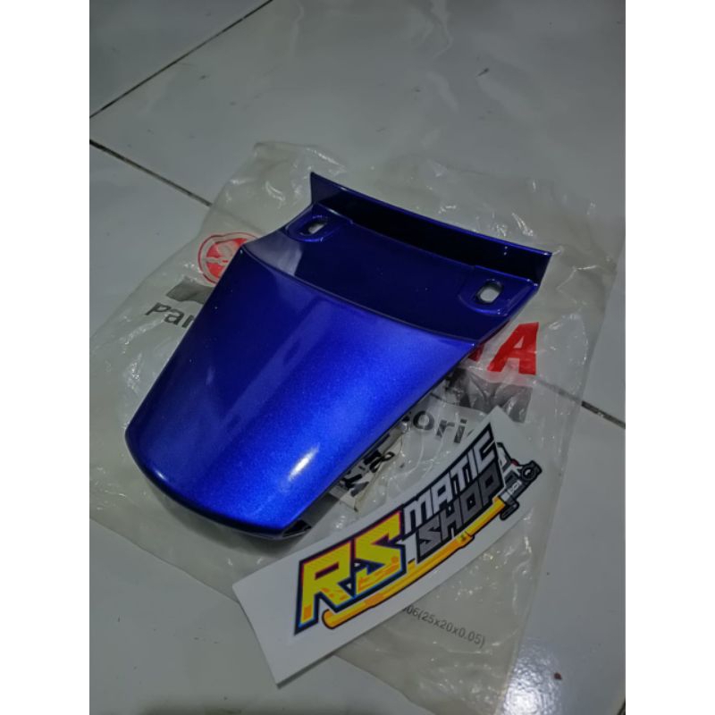 TUTUP SAMBUNGAN BODY BLAKANG BELAKANG MIO 5TL SILVER YAMAHA