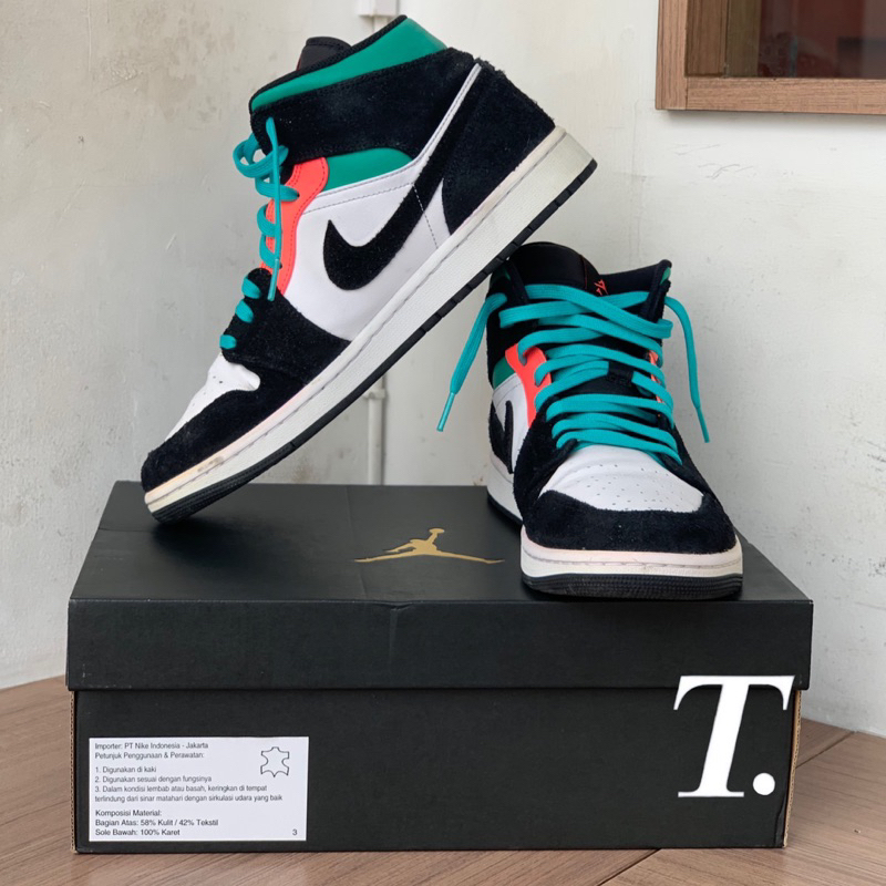 Air Jordan 1 Mid SE Gets South Beach