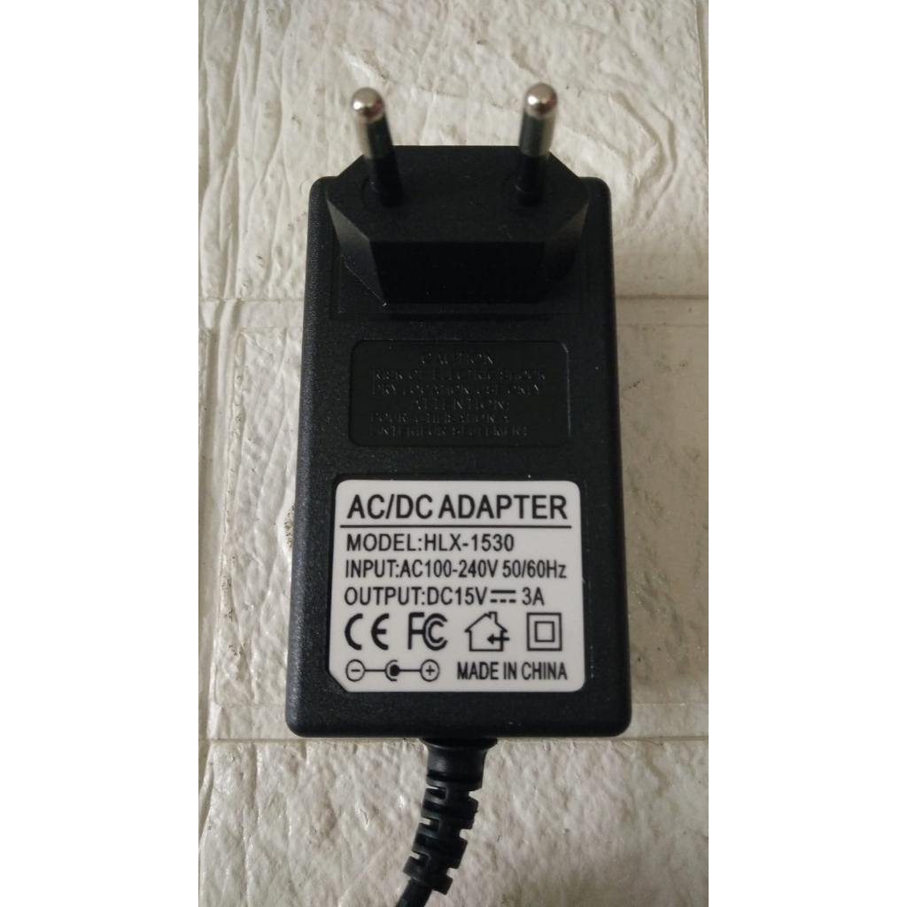 AC/DC ADAPTER 15V 3A Model HLX-1530
