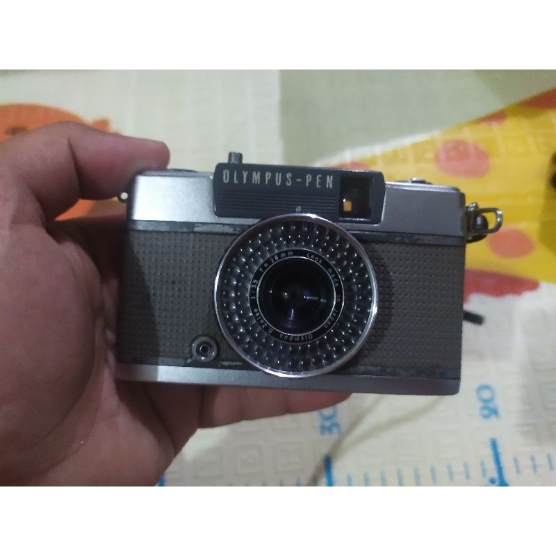 Kamera Analog Olympus Pen EE 2