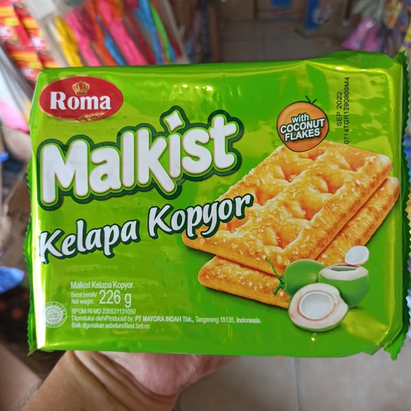 

Roma Malkist Kelapa Kopyor 252g