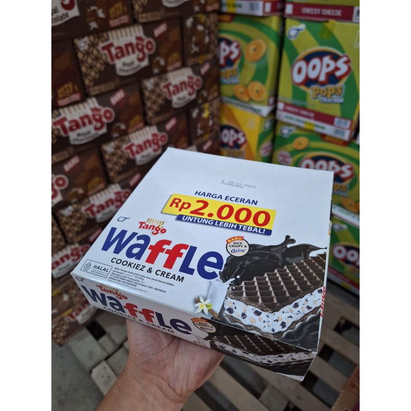 

waffle cookies n cream DIJUAL PER DOS