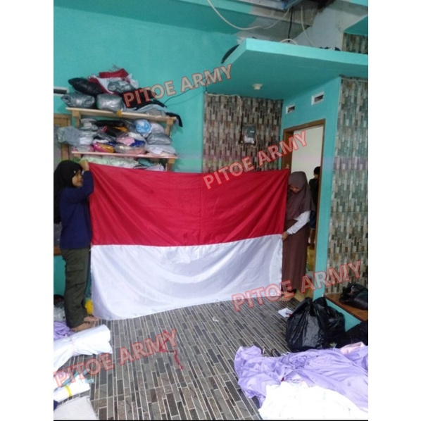Bendera Lapangan  Merah Putih Satin  2 meter x 3 meter Bendera Merah Putih