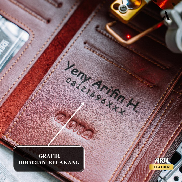 GRAFIR / UKIR NAMA DOMPET KULIT / CUSTOM NAMA DOMPET KULIT PRIA DAN WANITA NON COD - AKIL LEATHER