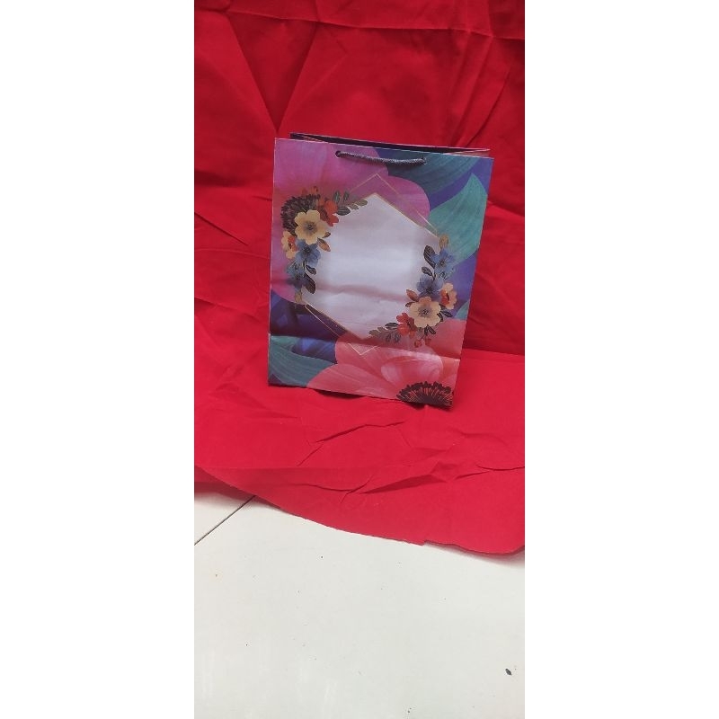 

paper bag buku motip bunga new isi 12 pcs terlaris dan termurah