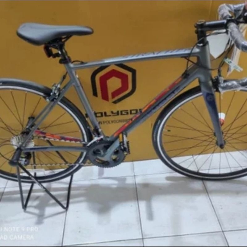 Sepeda Road Bike Balap Polygon Strattos S4