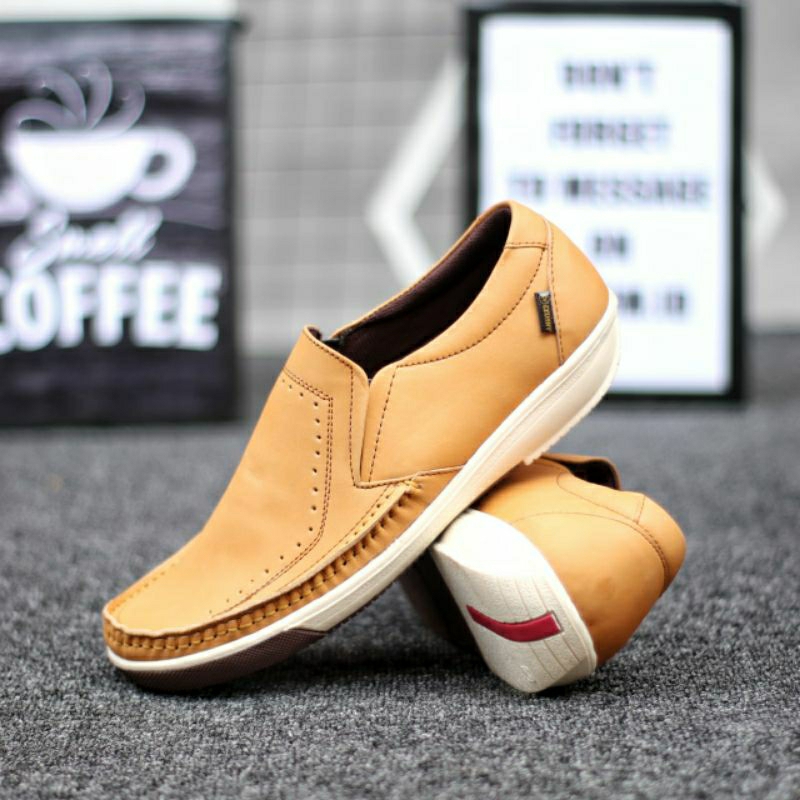 bungkusuku sandro - Sepatu Kulit Pria Slip On Formal Kerja Casual Trendi