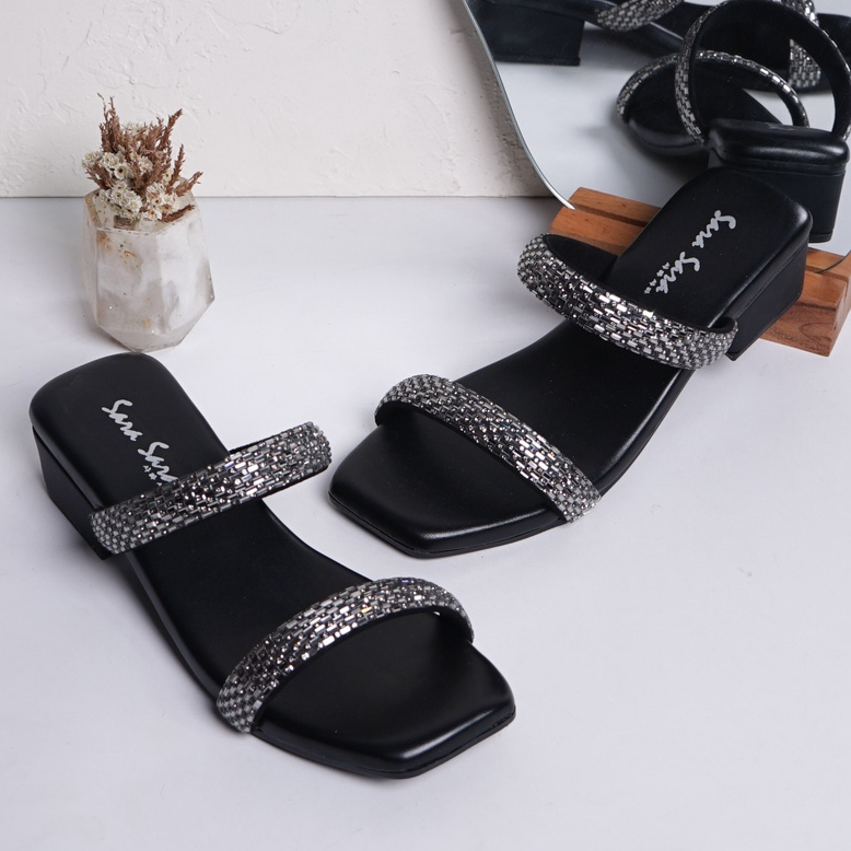 SARASARA YUK - ALISA Sandal Wanita High Heels 4.5 cm Size 36 - 40 Sendal SARA Hak Tahu Heel Pesta Glitter Blink Sepatu Tali Acara Formal Kondangan 37 38 39 Tidak Licin Hil Anti Slip Warna Black Hitam Shoes Terbaru Ori Original Mall Official Store