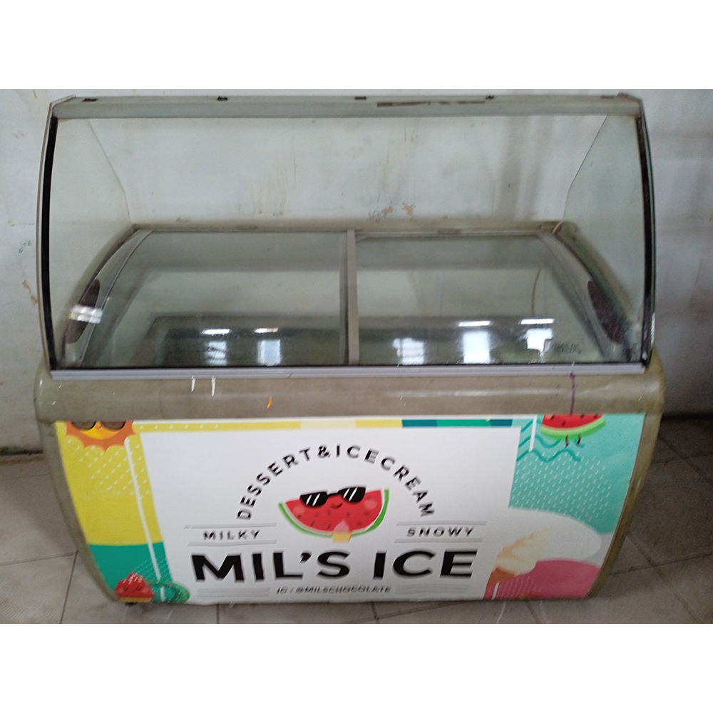Paketan Display Freezer Es Krim Gea & Mesin Es Krim Fomac