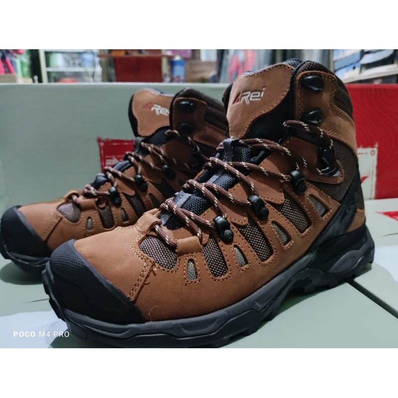 sepatu Rei Valiant sepatu arei valiant sepatu gunung Rei Valiant sepatu gunung arei valiant