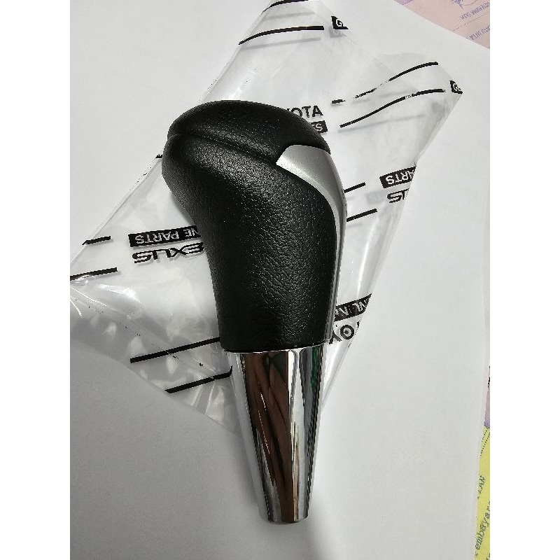 Knop pegangan tongkat handle transmisi metik original innova reborn fortuner vrz Hilux  Alphard Camry Altis yaris Vios