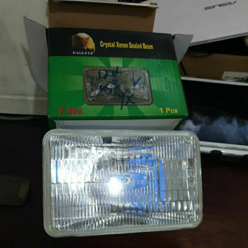 Lampu Tembak Sorot Kotak Bening Crystal Xenon Sealed Beam 12V Kaki 3 100/90W 5' Rect EAGLEYE 4652