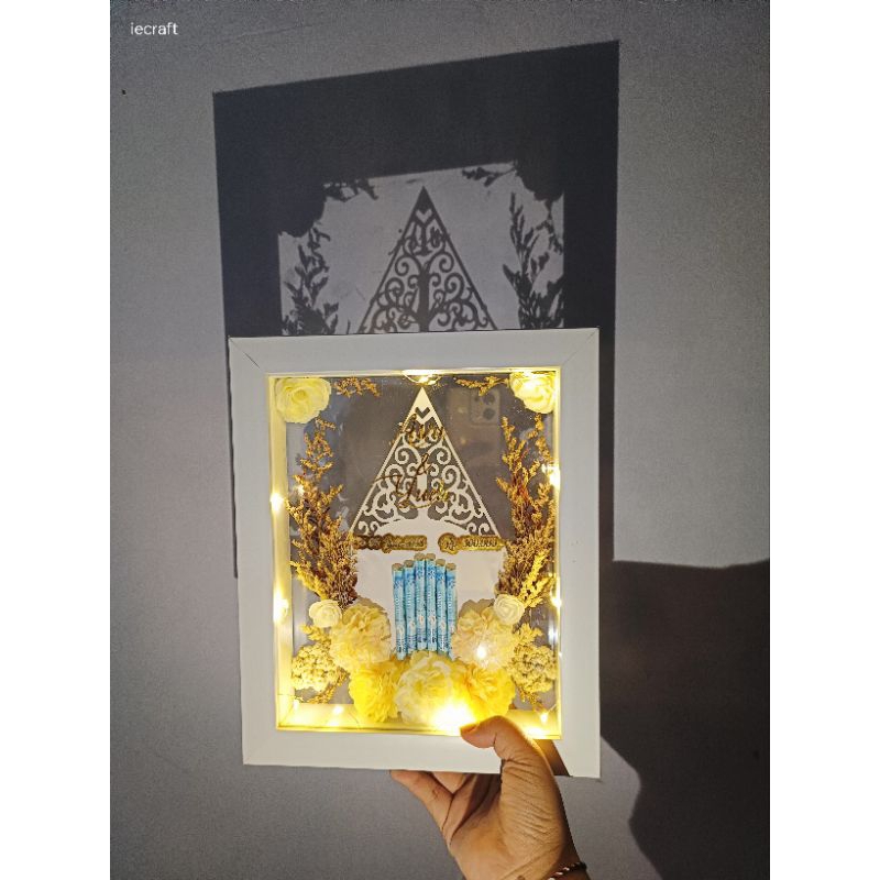 1 HARI JADI Mahar Pernikahan Gunungan Wayang bisa request warna ukuran 25x20 cm