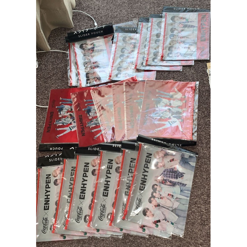 

[CLEARANCE SALE] ENHYPEN Pouch Coca Cola Official