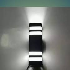 lampu hias dinding tiang teras taman cafe