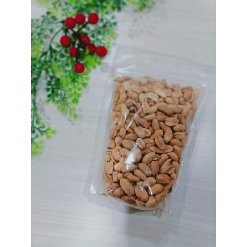 

Kacang Bawang/gurih, renyah