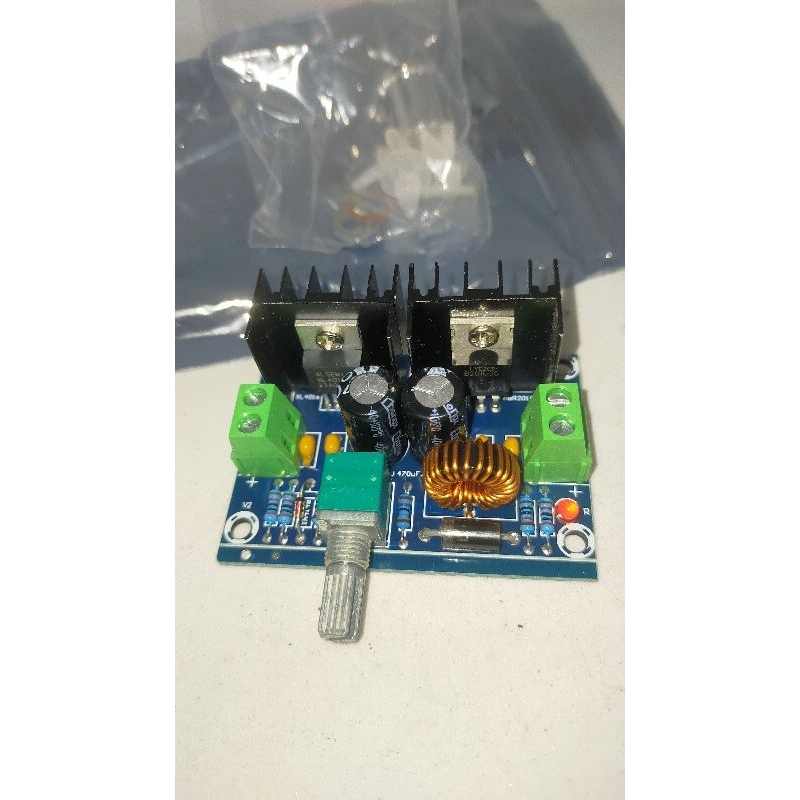 Modul Step Down 8A DC-DC Buck Converter XH-M401 XL 4016