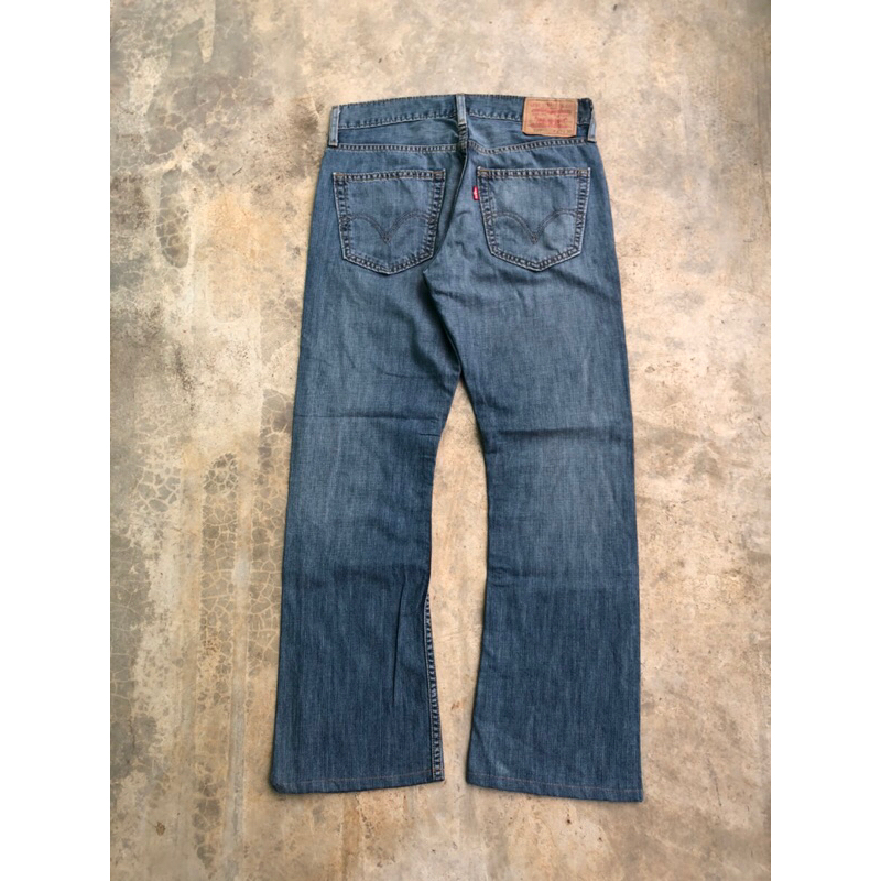 levis jeans boot cut 527