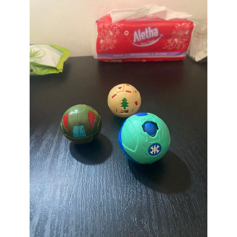 Mainan anak bakugan spongebob bekas
