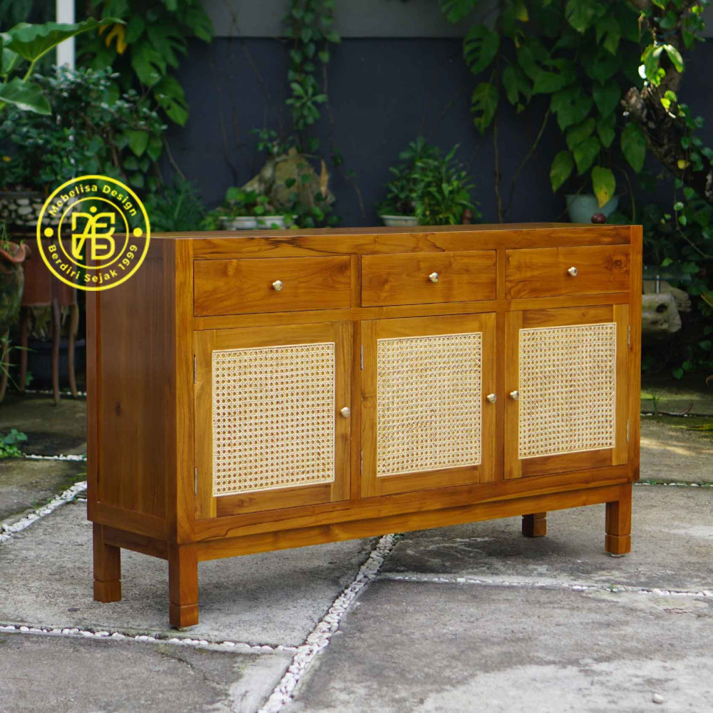 Bufet Minimalis Ruang Tamu Kayu Jati Pintu Anyaman Rotan