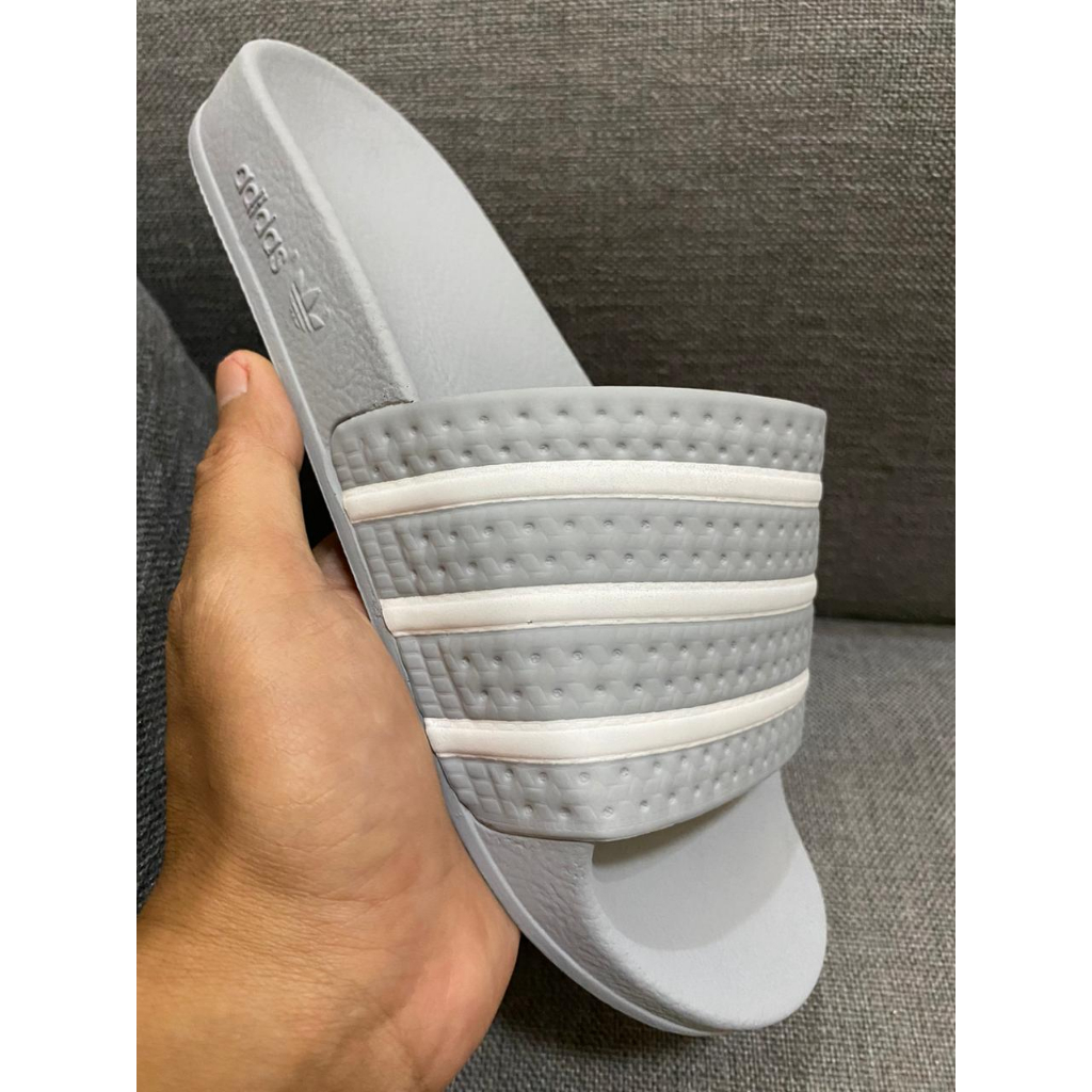 Sandal selop pria adidas Adilette Premium