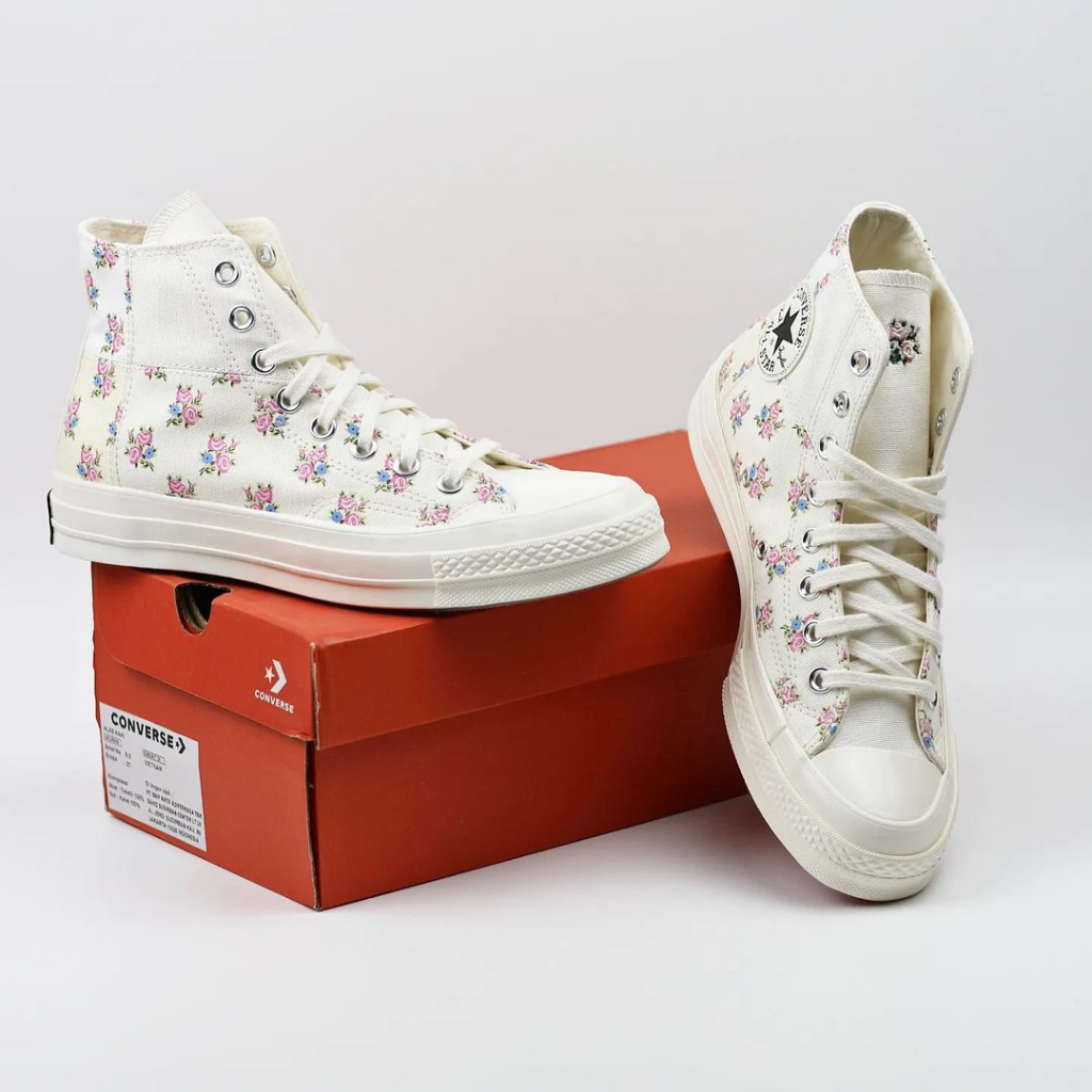 Sepatu Sneakers Wanita CONVERSE Chuck 70 High Patchwork Floral Gran Original A05193C