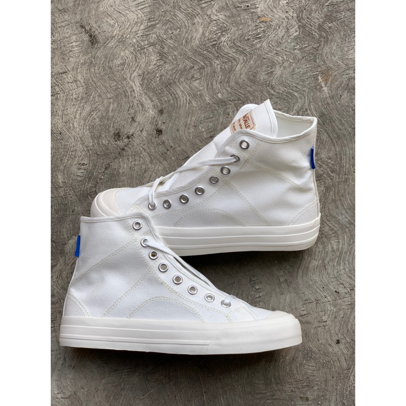 SEPATU RAFTALLE HIGH EVO OFFWHITE