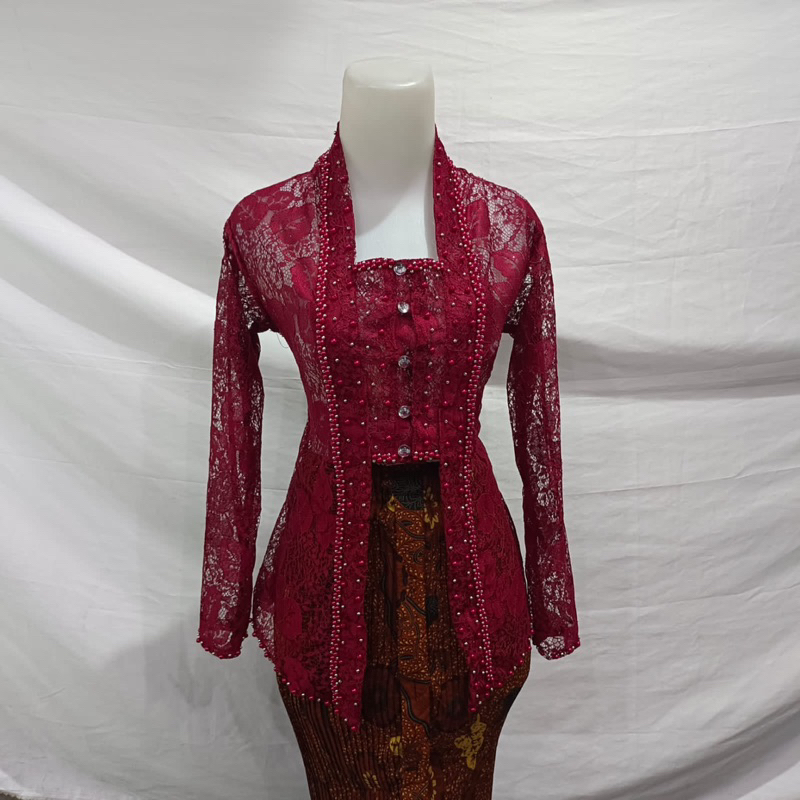 kebaya broklat wisuda Kutubaru