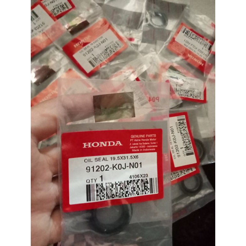 (ahm resmi)91202-K0J-N01 Seal Crank Shaft Kiri Kruk As Genio BeAT K1A Scoopy K2F Krukas 91202K0JN01 