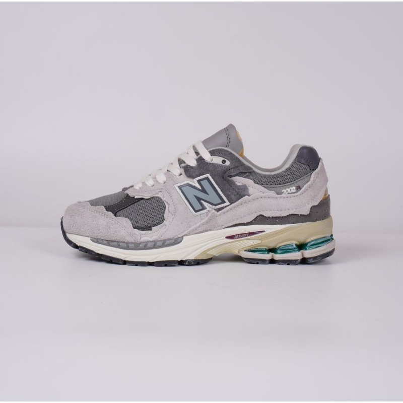 Sepatu New Balance 2002R Rain Coud