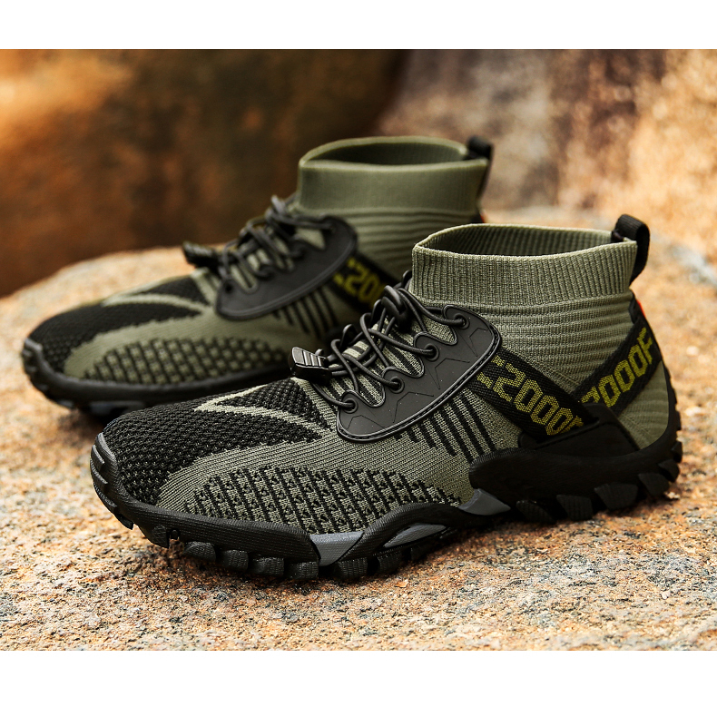 Sepatu Sneakers Pria Outdoor Original Import - M-900