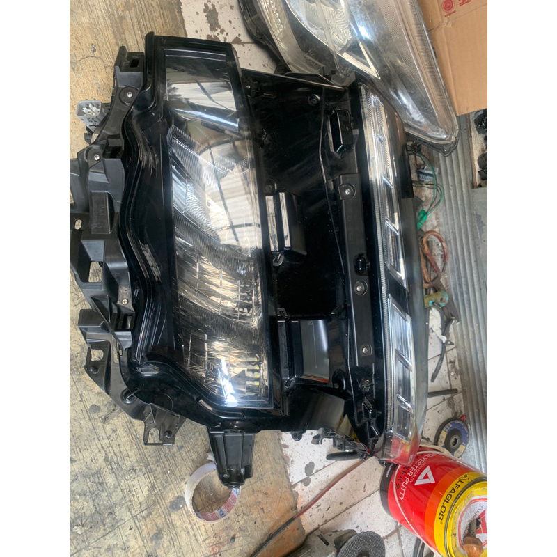 headlamp headlight toyota voxy 2022