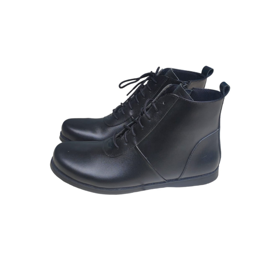 Sepatu snekers boots semi formal asli kulit sapi terbaru dan termurah Bandung