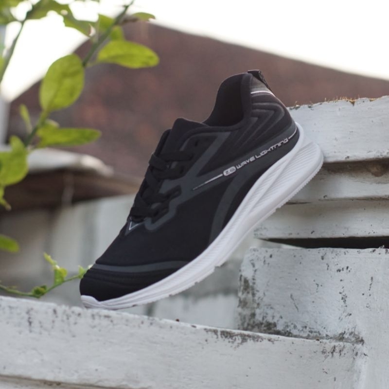 Sepatu Sneakers Pria Z6 Black Size 38 43 Original