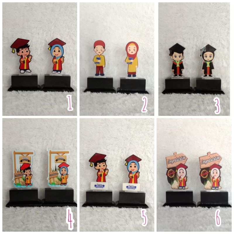 plakat tropy wisuda akrilik tatakan kayu