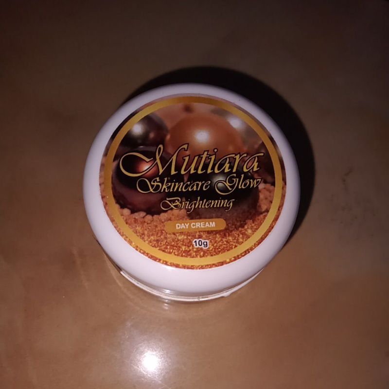 mutiara skincare glow cream siang