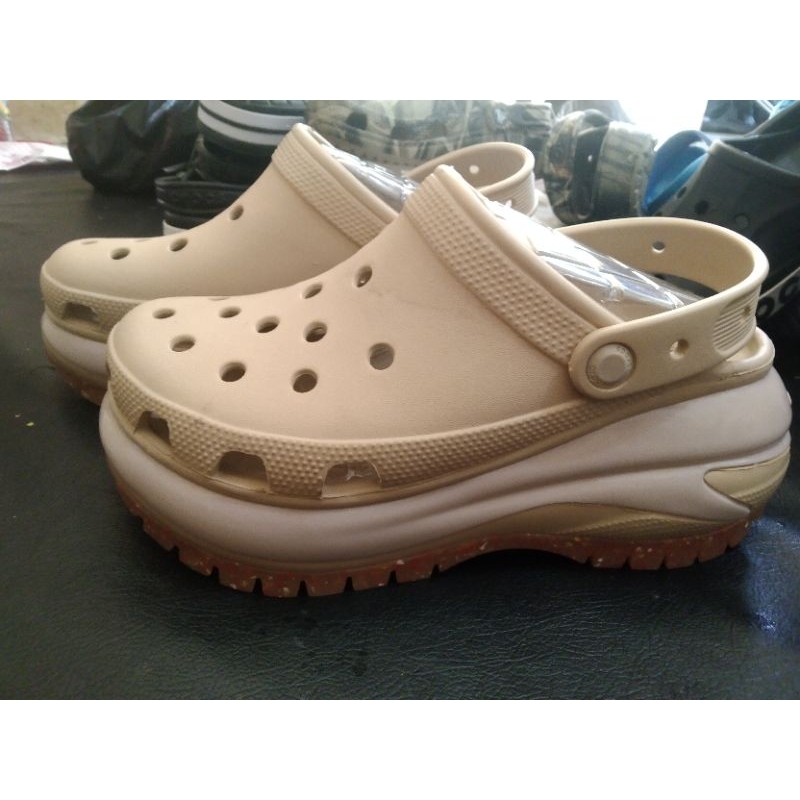 CROCS CRUSH MEGA CLOG, 100 % ORIGINAL IMPORT LIKE STORE