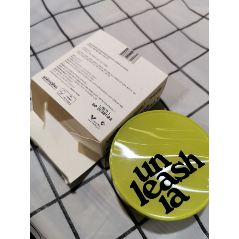 Unleashia Satin Wear Healthy Green Cushion