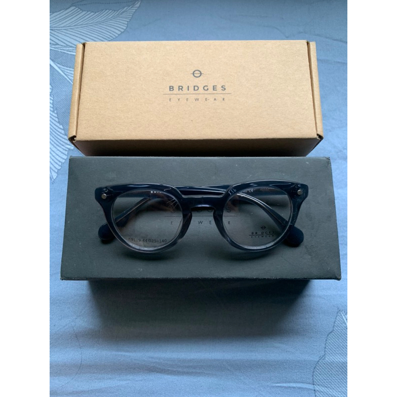 Preloved Bridges Eyewear (Lensa No Minus)