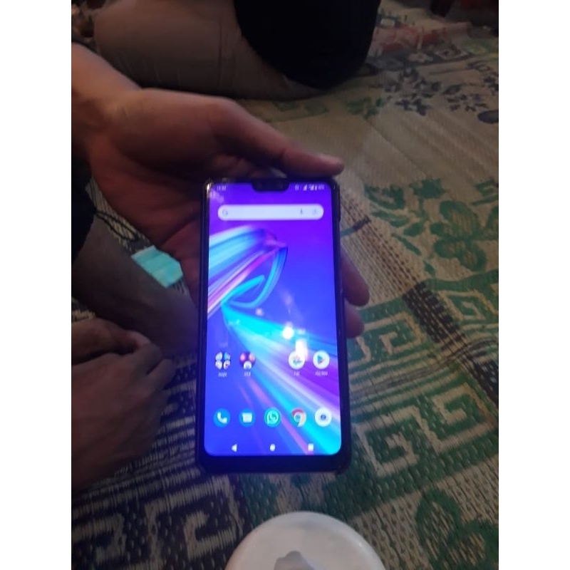 Asus zenfon max pro m2