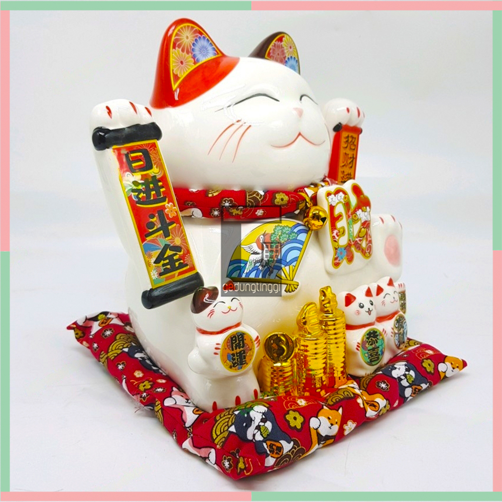 Pajangan Hiasan Patung Boneka Kucing Hoki Rejeki Lucky Cat Maneki Neko Maneko Neki Keberuntungan Keramik Ceramic Porselen China Cina Jepang Baterai Batre Batrai Batrei Listrik Ukuran Besar Big Size XL XXL 3XL Sedang Medium Kecil Small Toko Cafe Kafe Kasir