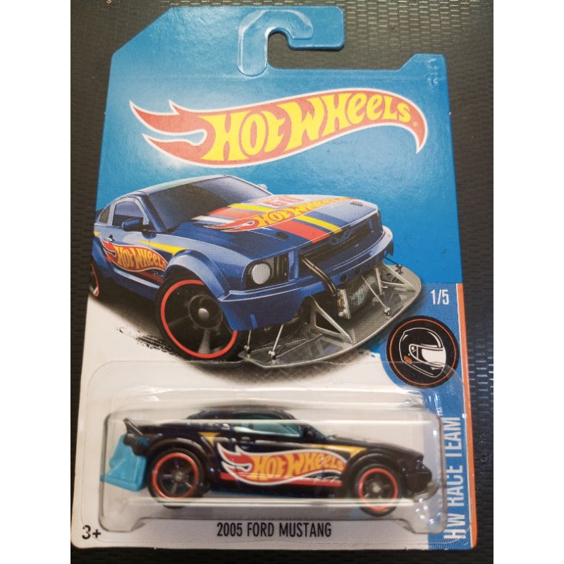 HOTWHEELS STH 2005 FORD MUSTANG